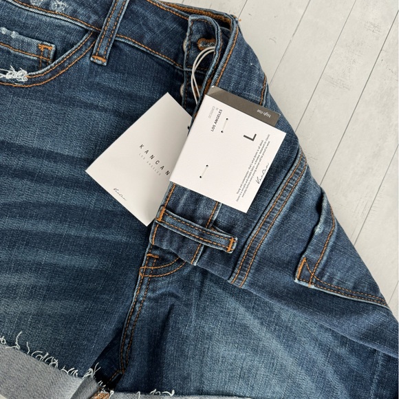 NWT Kancan button fly denim shorts - Picture 3 of 3